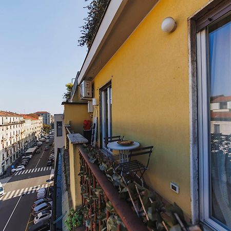 Luminoso Apt In Porta Venezia Milan Bagian luar foto